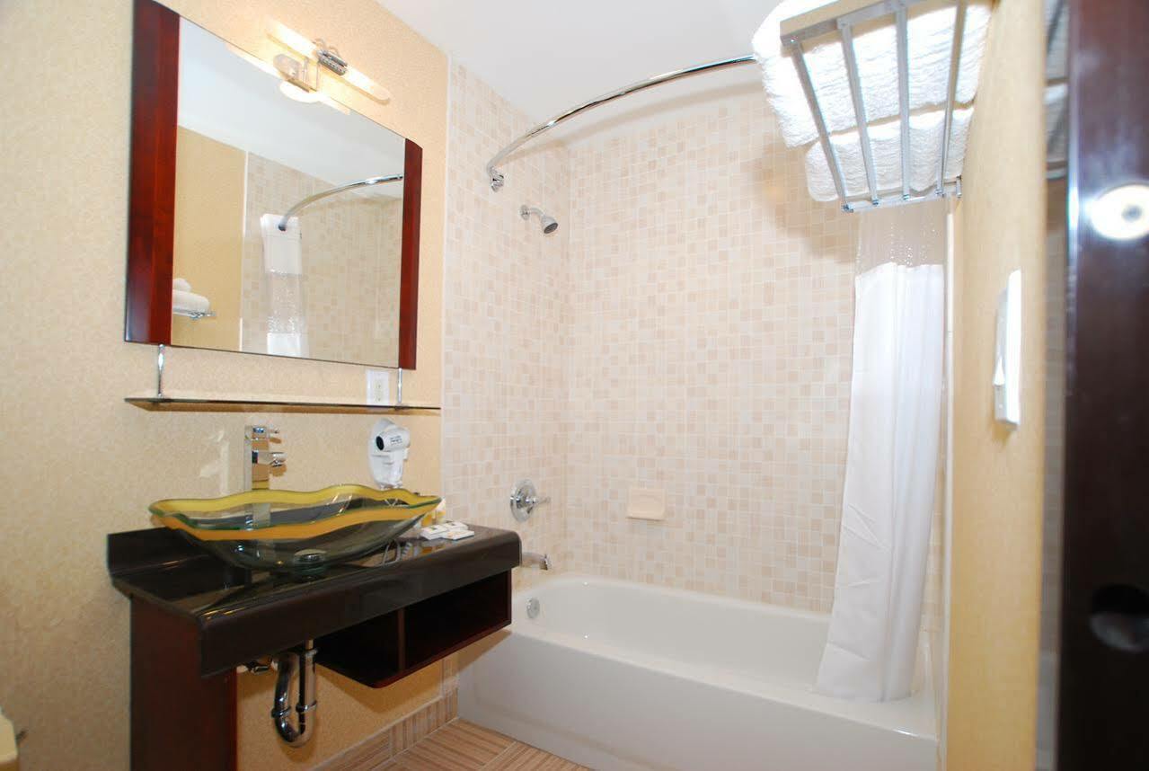 Baltimore Plaza Hotel المظهر الخارجي الصورة
